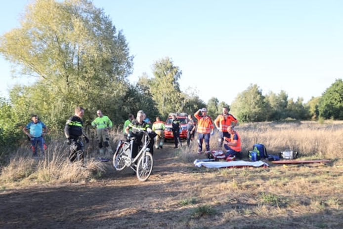 De man werd met een list naar zijn fiets gelokt, waar de hulpdiensten stonden te wachten.