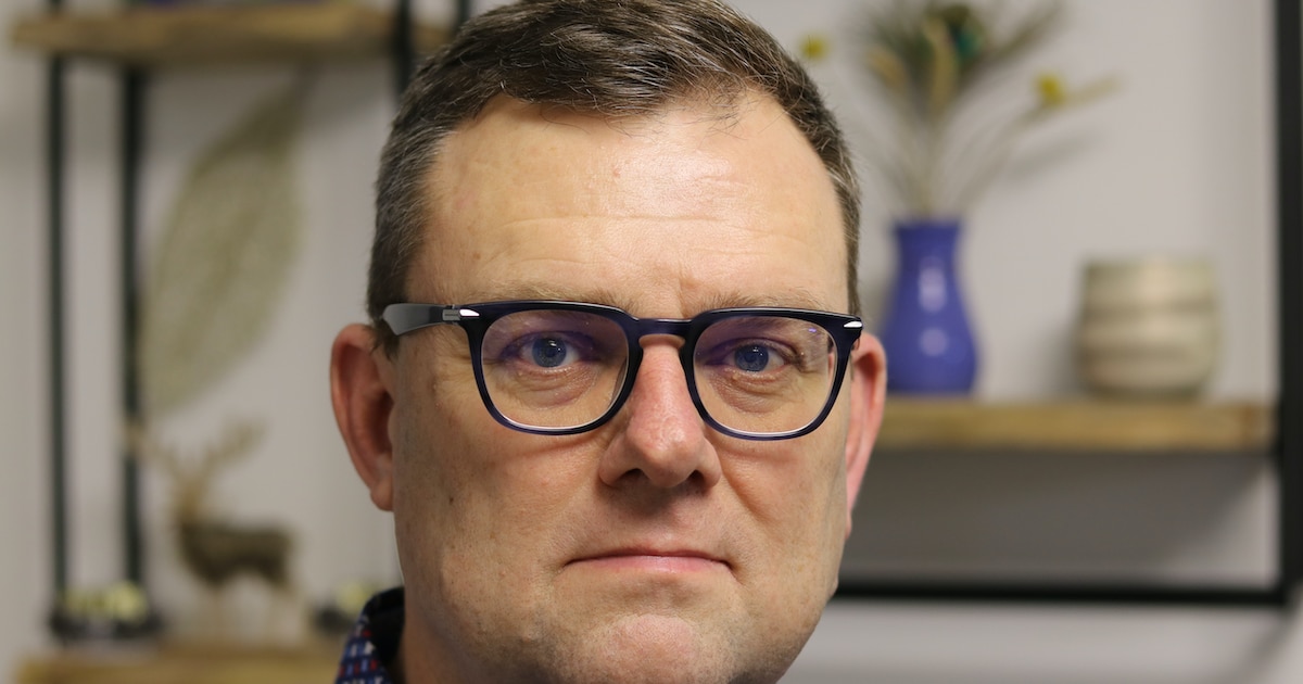 Eric van de Beek na ziekte terug in de gemeenteraad van Heusden