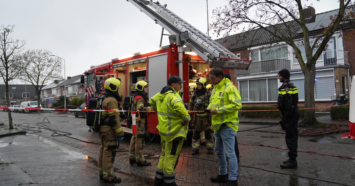 Meerdere woningen ontruimd en straten afgezet in Vlijmen na ontstaan gaslek bij asbestsaneringswerk