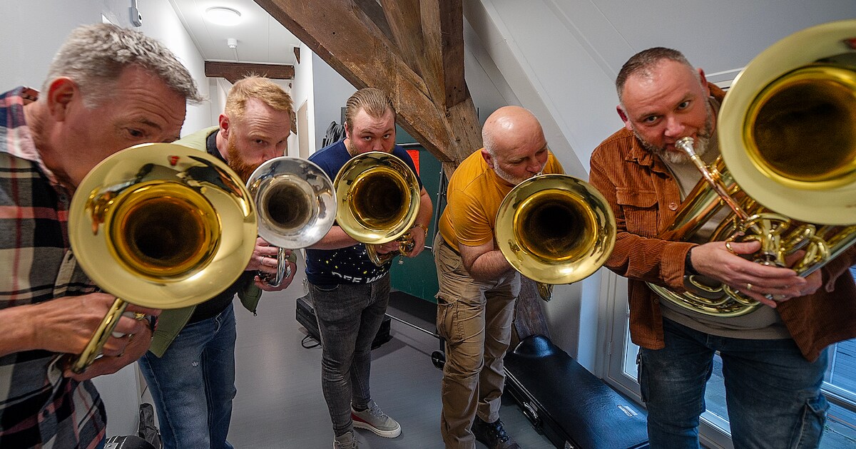 Van dikke lippen tot trillende vingers: ‘Binnen tien weken is dit een ...