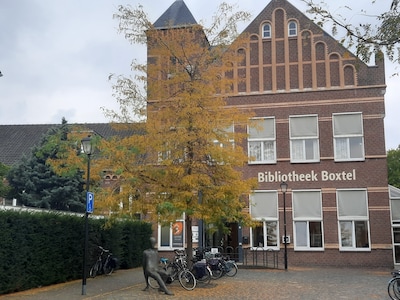 Inez van der Vaan vertelt in Boxtel over debuutbundel