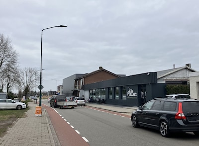 Nieuwe Klussencentrale trekt veel bezoekers, maar parkeren is lastig