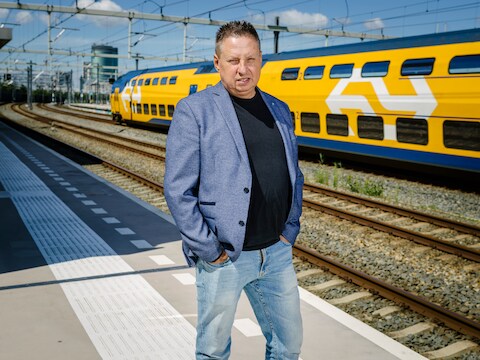 Verwerpelijk of niet, gruwelijke beelden gaan al snel rond op school Tilburg: ‘We willen wegblijven van een oordeel’ 