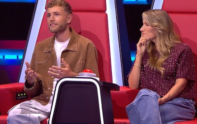 The Voice of Holland-auditie van Brabantse Evi (27) ontroert Freek (van Suzan): ‘Je raakt mij diep’