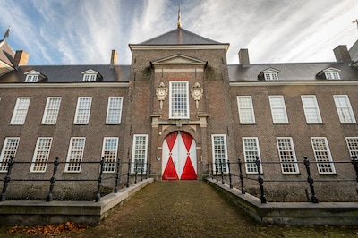 Kasteel Heeze wil garanties op subsidie: ‘Renovatie tuinmanswoning kost een half miljoen’