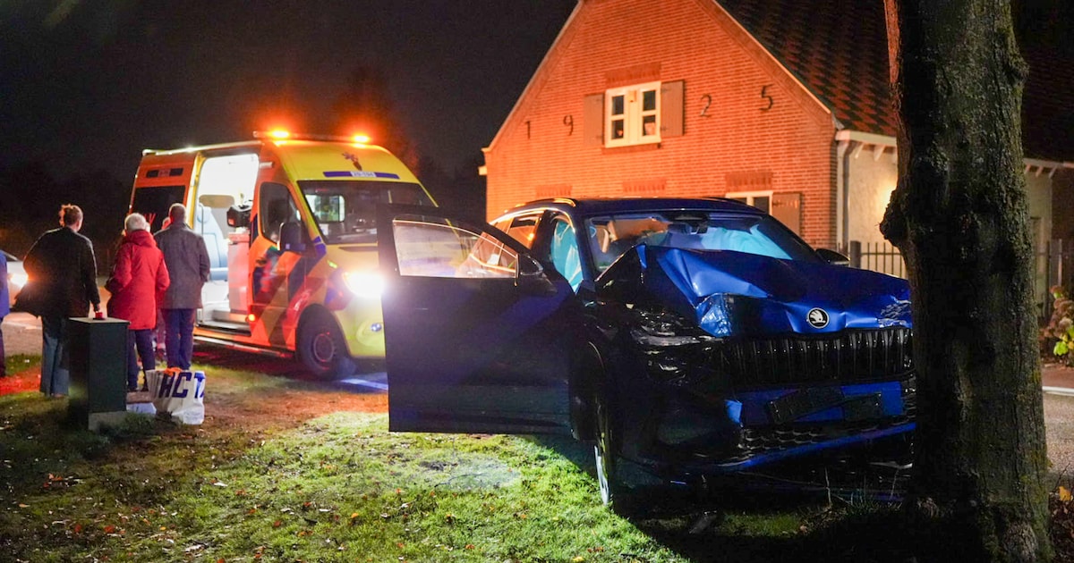 Oudere man rijdt oprit af in Kaatsheuvel, maar wordt meteen geraakt door andere wagen
