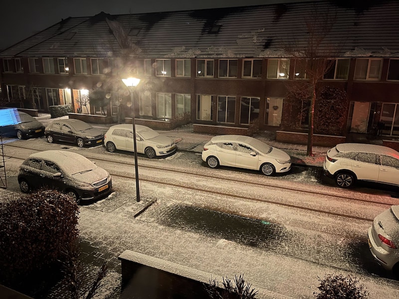 In Bavel vielen vrijdagochtend de eerste sneeuwvlokken.