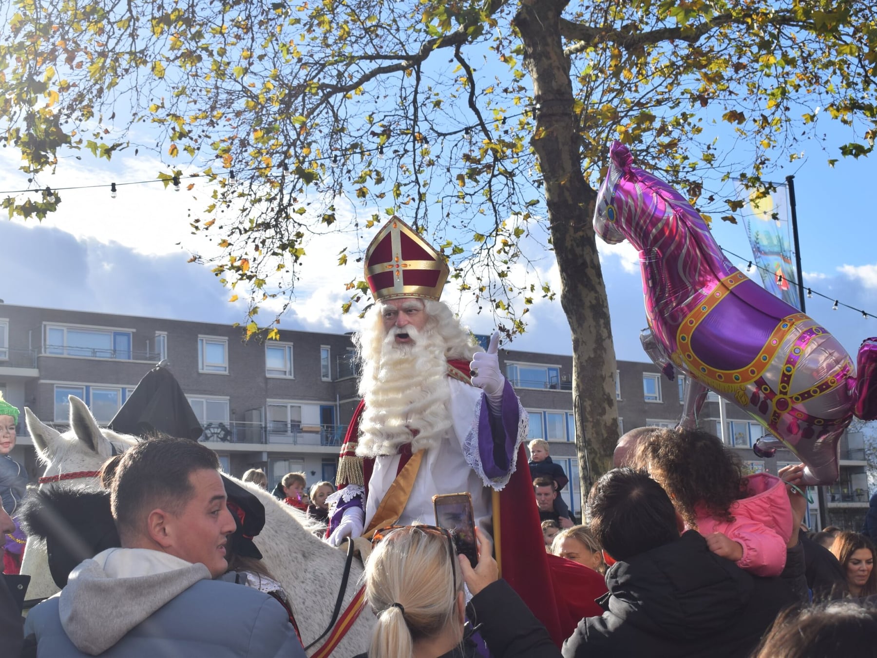 Disco en spelletjes met Sint en pieten: dit is het programma van Sintdorp 2025
