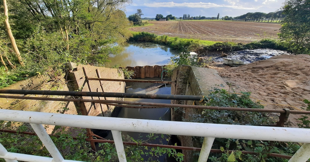 Eerst even een flinke stroomkabel verleggen: oponthoud bij restauratie Doeverensche Sluis