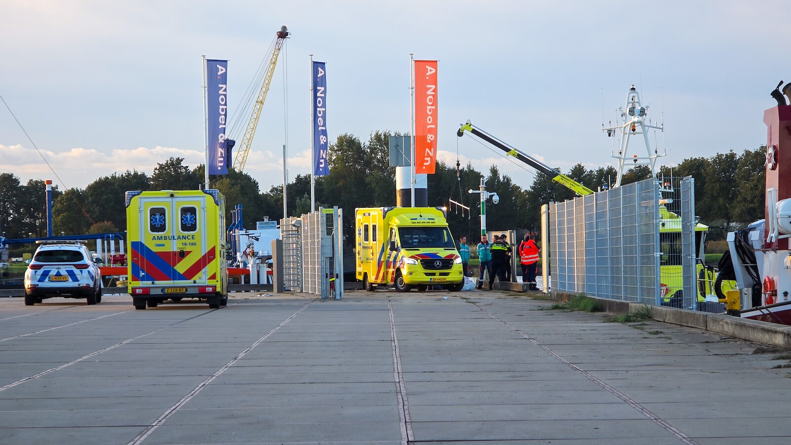 Poolse familie van in het water aangetroffen Jakub: 'We konden de kist hier  niet openen voor identificatie' | Foto | bd.nl