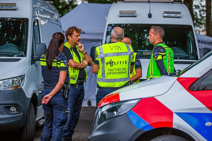 De politie onderzoekt de toedracht van het ongeluk. 