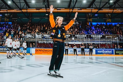 Tilburg eert Friso Emons, pakte historisch goud
