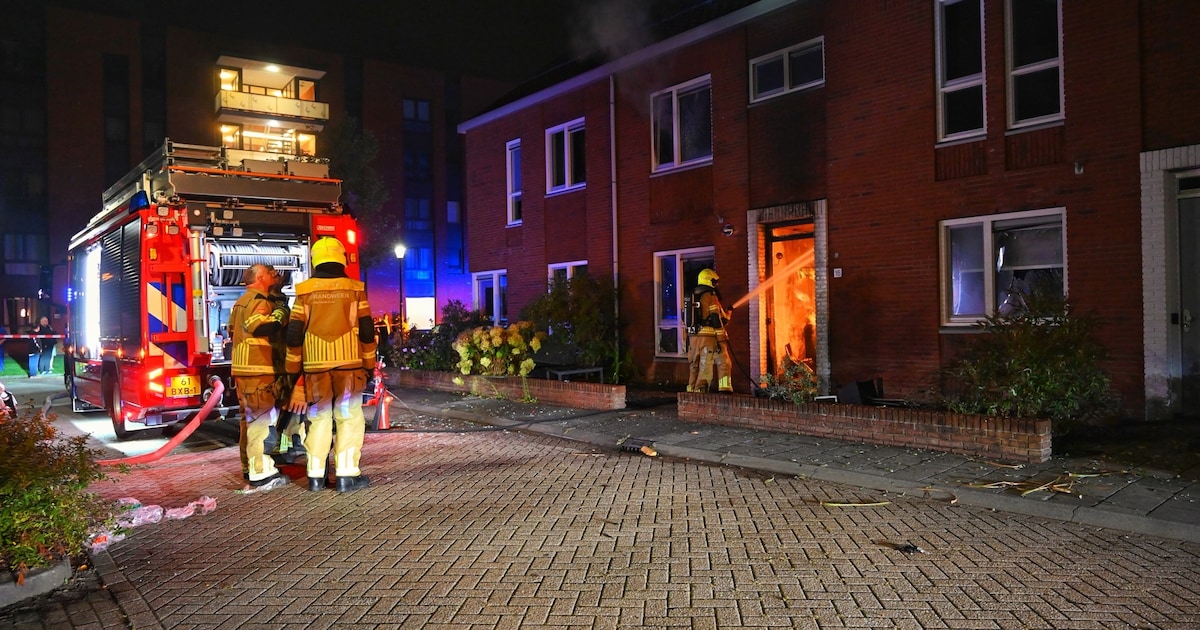Woning in Culemborg onbewoonbaar door explosie bij voordeur