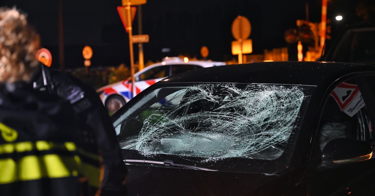 Fietser gewond en door de lucht geslingerd bij botsing met auto in Heukelom
