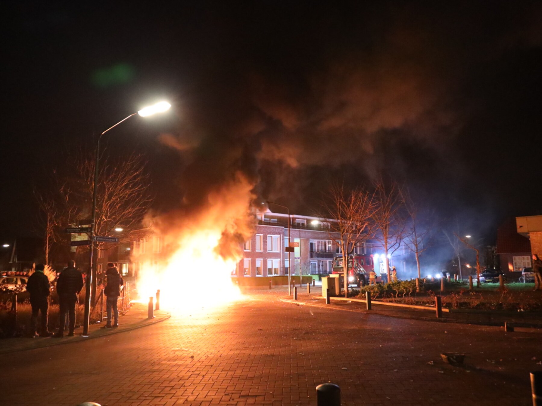 Ongeregeldheden in de Witboomstraat in Veen.