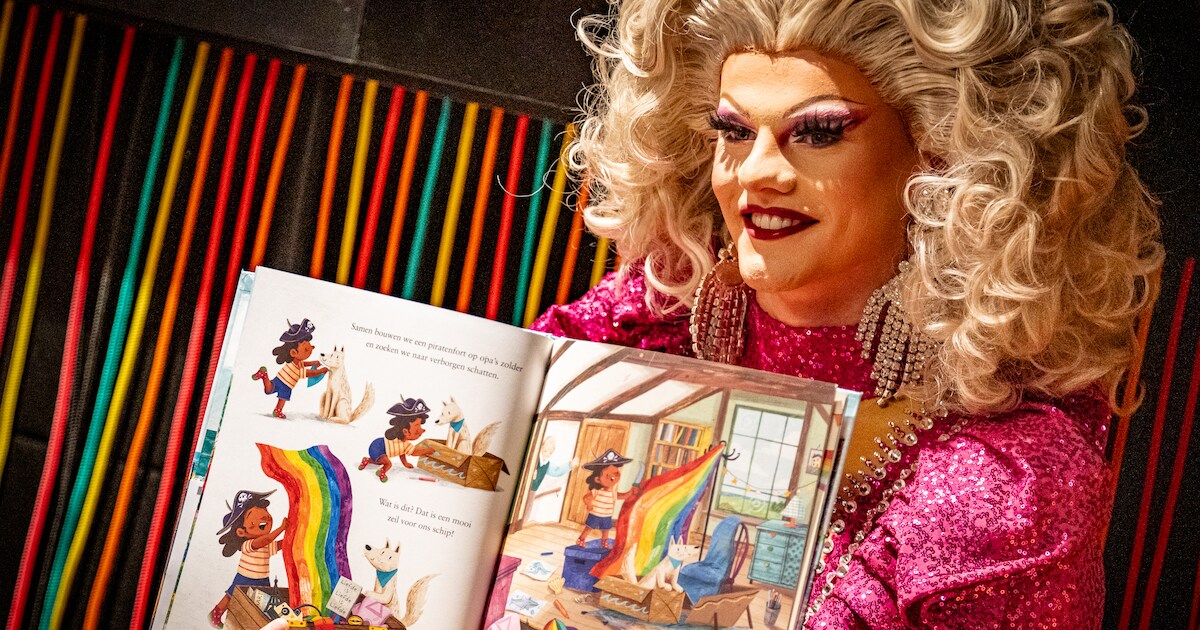 Dragqueens lezen voor in LocHal: ‘Het is voor kinderen goed om te zien ...
