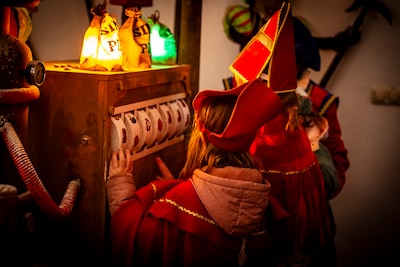 Spelletjes, pepernoten en een ontmoeting met Sinterklaas in Kasteel Heeze