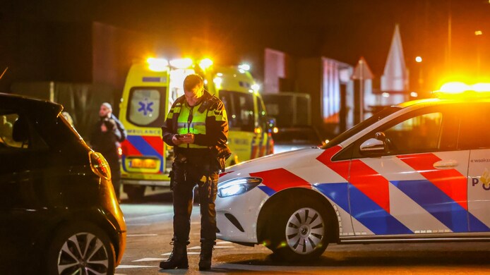 Veel schade bij een botsing op een kruispunt in Oss.