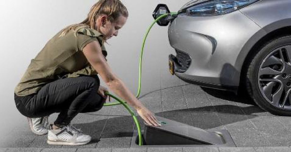 Proef met laadpunten in de straat voor elektrische auto’s in Zaltbommel ...