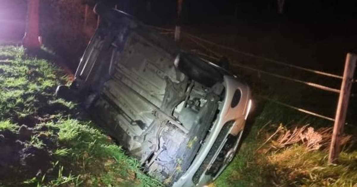 Automobilist (18) vliegt uit bocht en belandt in sloot in Rijen | 112 nieuws Gilze en Rijen