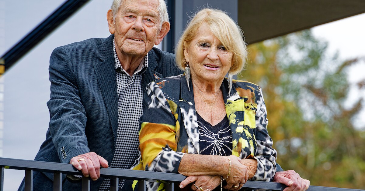 ‘Diamanten’ Jes van Rixtel (85) en Diny van den Akker (86) pilaar onder ...