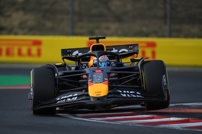 LIVE Formule 1 | Max Verstappen staat weer op een seconde achterstand, McLaren klasse apart