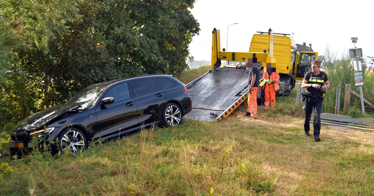 Daders rijden eerst garage in Rossum aan gort, stelen dan een BMW, maar even later gaat het mis