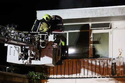 Brand in leegstaand appartementencomplex in Uden: omwonenden tijdelijk geëvacueerd