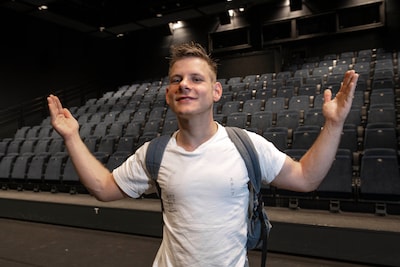 Steven kampte met pesterijen en depressies en vertelt zijn verhaal nu in Theater De Leest