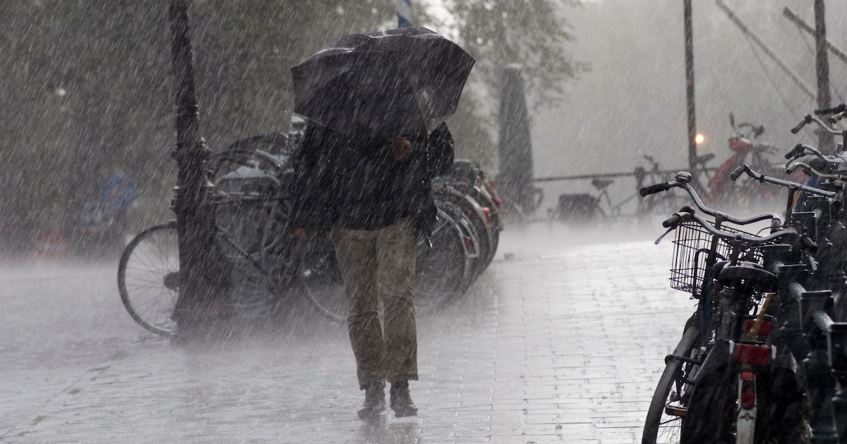 Code geel vanavond in Brabant: flinke regen- en onweersbuien voorspeld ...