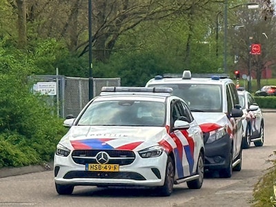 Man met steekwapen bij McDonald’s in Helmond overmeesterd door politie