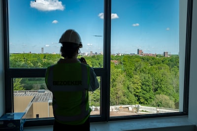 Kamers nieuwbouw ETZ worden al ingericht: allemaal eenpersoons en er kan iemand bij de patiënt blijv