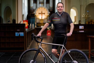 Van kapelaan tot vader en fietspelgrim: waarom Patrick Kuis opnieuw koers zet naar Lourdes