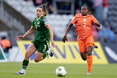 LIVE WK-kwalificatie | Directe WK-plaatsing op de tocht voor Oranje, Beerensteyn mist enorme kans op gelijkmaker in Ierland