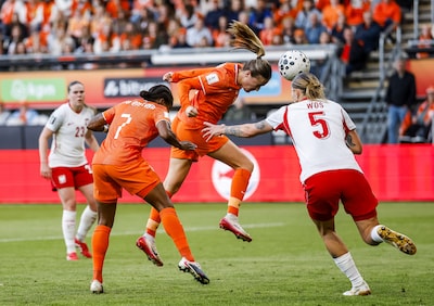 LIVE WK-kwalificatie | Oranje-captain Janssen gewisseld, Ned
