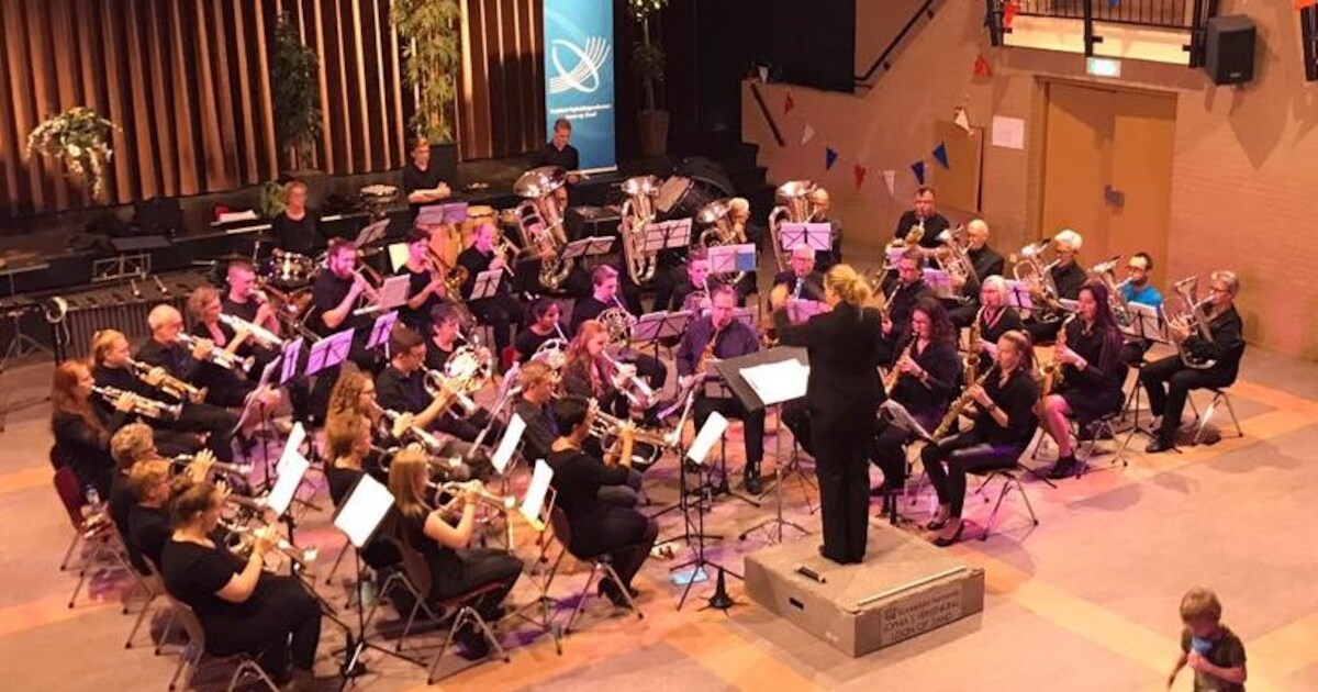 Fanfare O.N.S. viert kerst en jubileum: feestelijk concert in Nieuwendijkse kerk | Altena