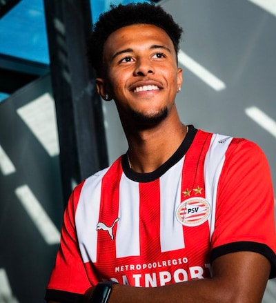 Nieuwe spits meteen inzetbaar bij beloften van PSV, die in de polder op jacht gaan naar punten