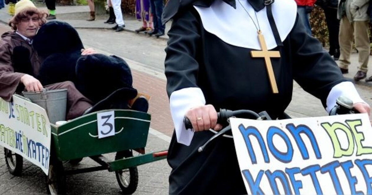 Nonnen in optocht Haghorst