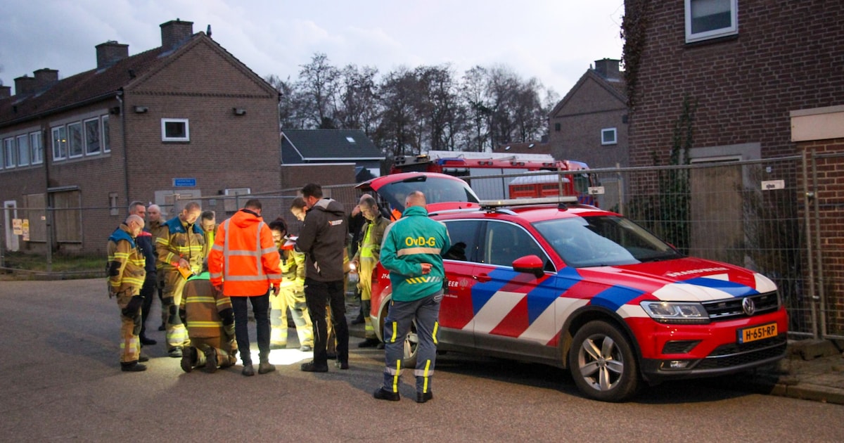 Gaslucht in Heesch: brandweer zet omgeving af en doet metingen