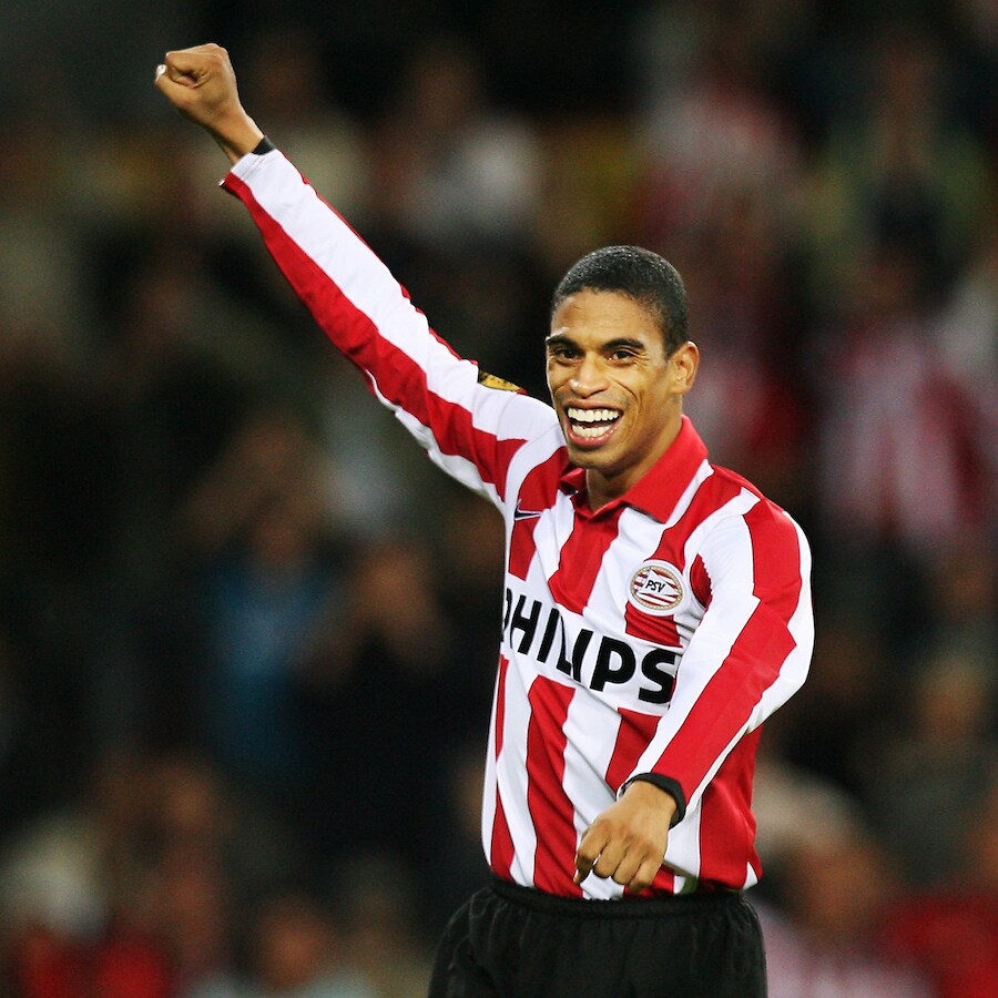 michael-reiziger-in-het-shirt-van-psv