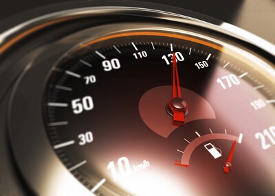 Rij-instructeur (21) scheurt met 180 km/u over snelweg bij Gilze