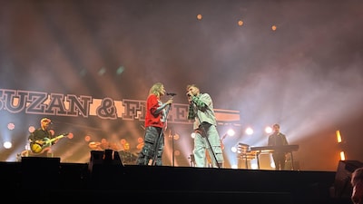 LIVE Paaspop | Freek grapt naar publiek op Paaspop: ‘Suuz kan weer springen zonder te plassen’