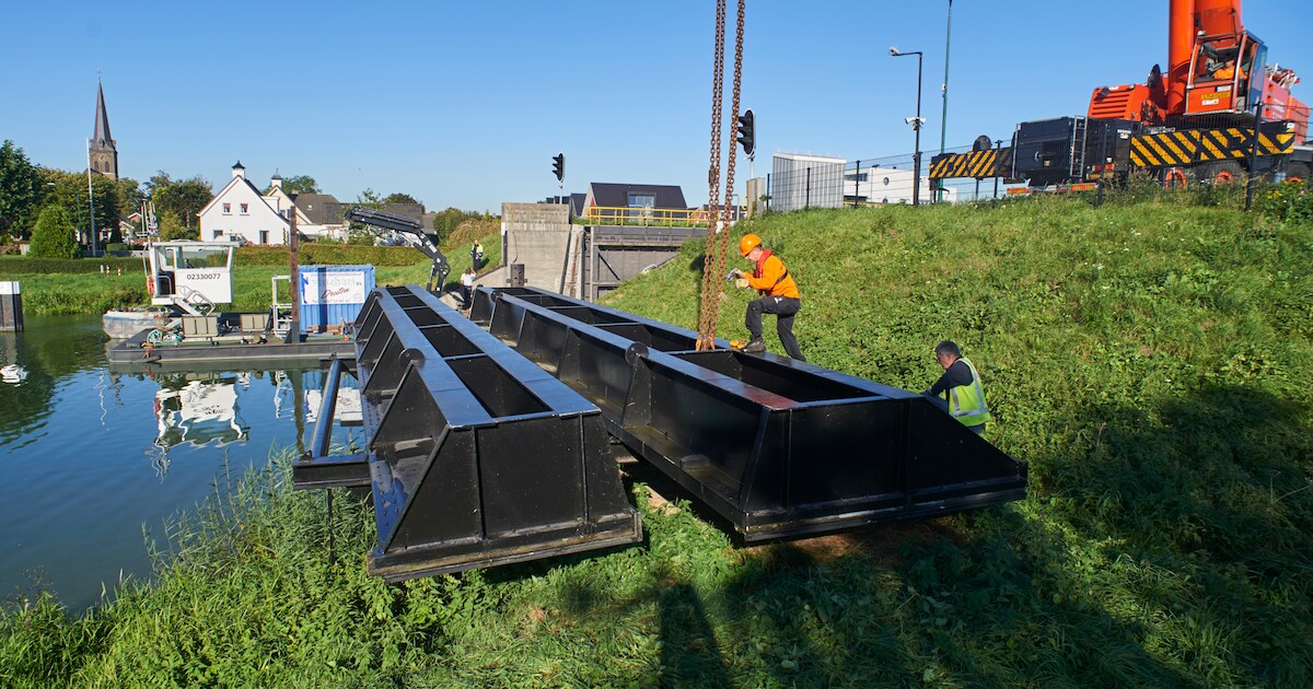 Keerwanden in sluis, omgekeerde stormvloedkering voor Osse haven | Oss | BD.nl