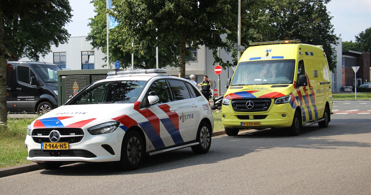 Scooterrijder gewond bij aanrijding met auto in Oss.