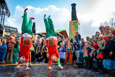 Maar wat is het? De Tilburgse Kènderstoet laat mensen net even anders kijken.