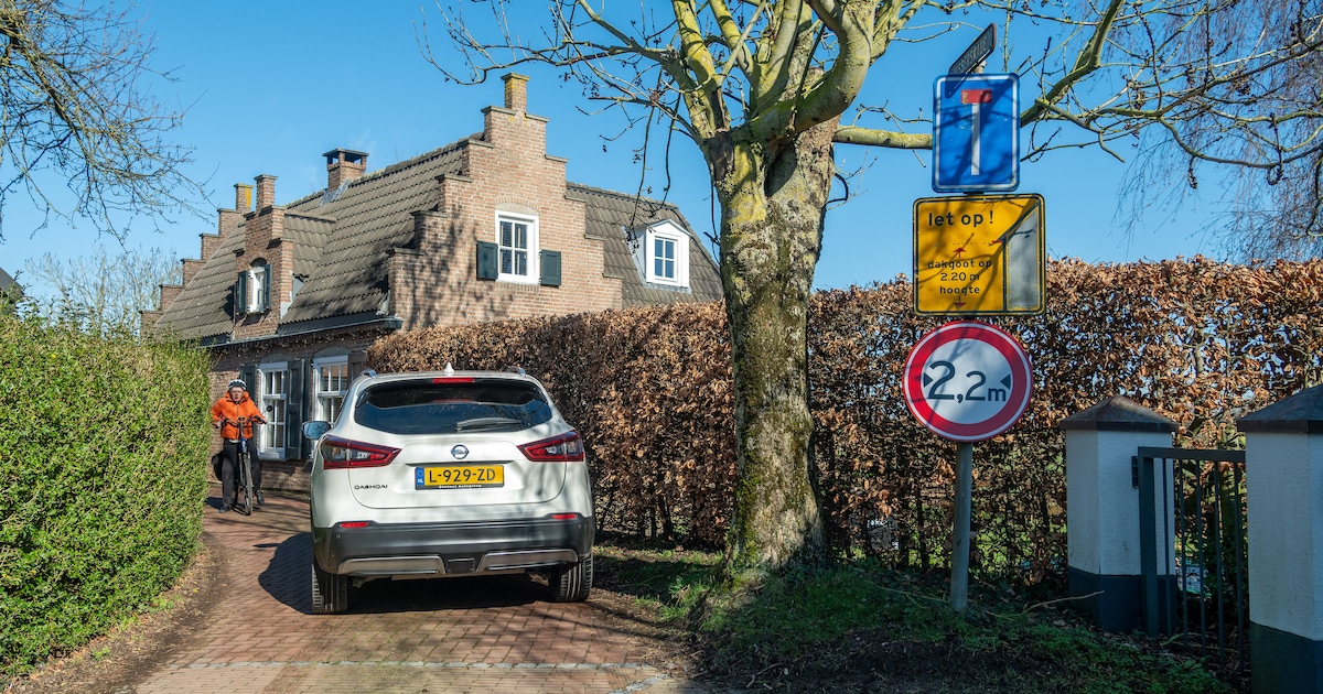 Moet een huis plat zodat de brandweer door dit smalle, historische straatje kan? Bewoners zijn verde