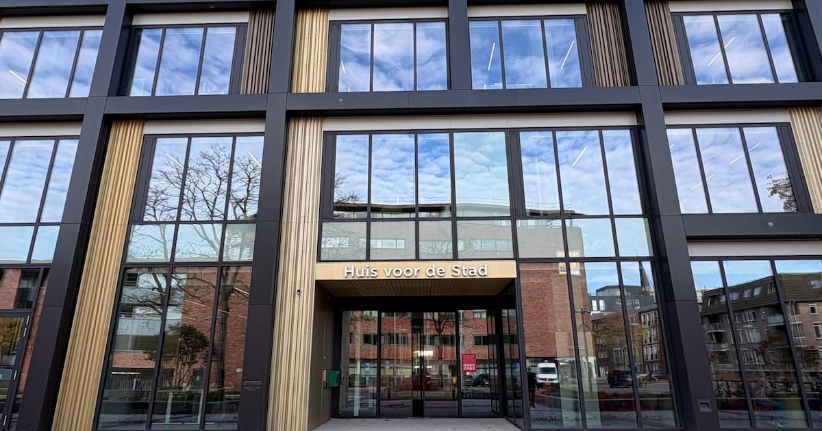 Daarom kleurt Het Huis voor de Stad (en andere gebouwen) binnenkort oranje