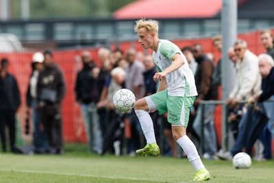 Ondanks eerdere interesse lijkt Mees Laros gewoon met FC Den Bosch aan het seizoen te beginnen