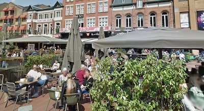 Café op de Markt in Eindhoven ontruimd, brand al snel onder controle