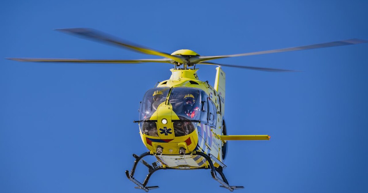 Man (84) doodgereden tijdens uitlaten hond